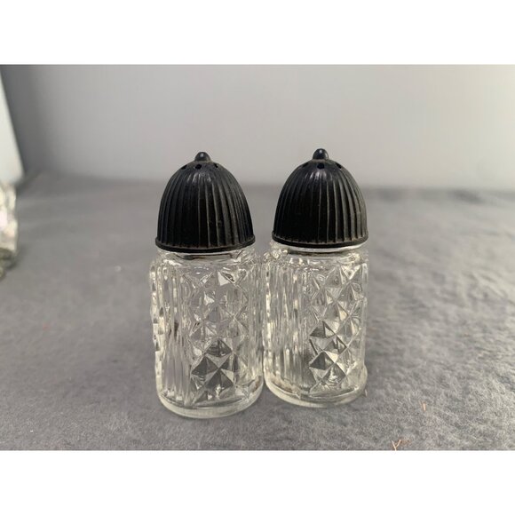 Vintage Diamond Cut Glass Salt & Pepper Shakers with Black Tops 1950s - Picture 6 of 7